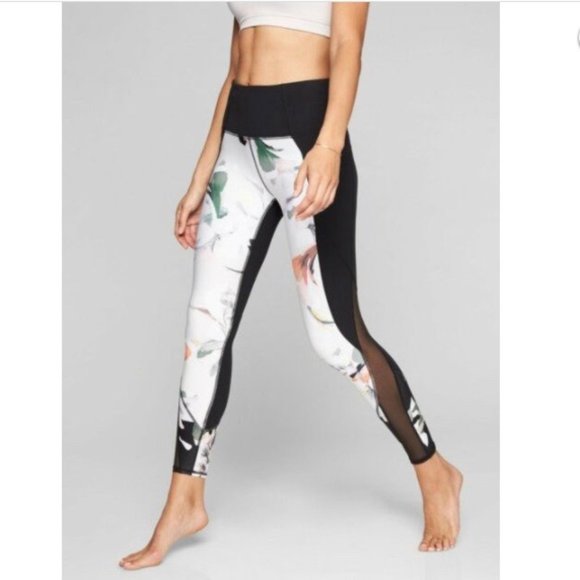 Athleta Pants - Athleta Blossom Intuition 7/8 tight leggings S